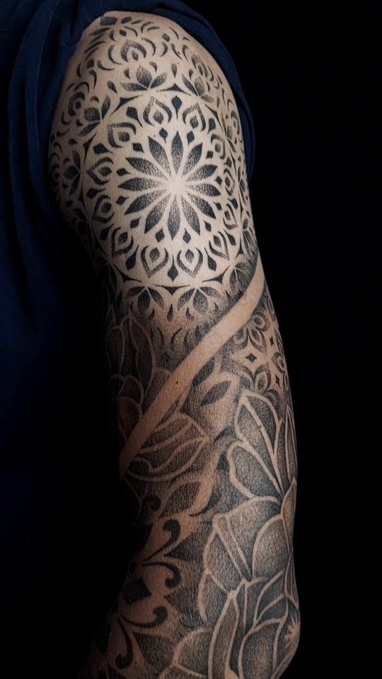 Tatouage par Jo Trimbur