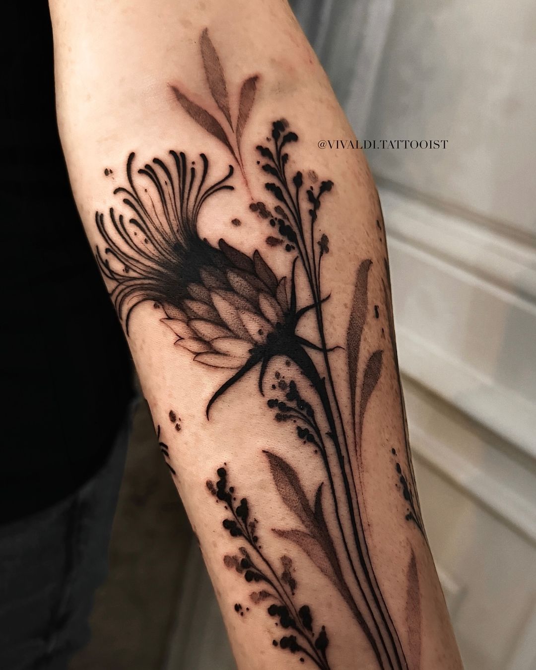 Tatouage par Vivaldi Océane Converset X-Ray Floral